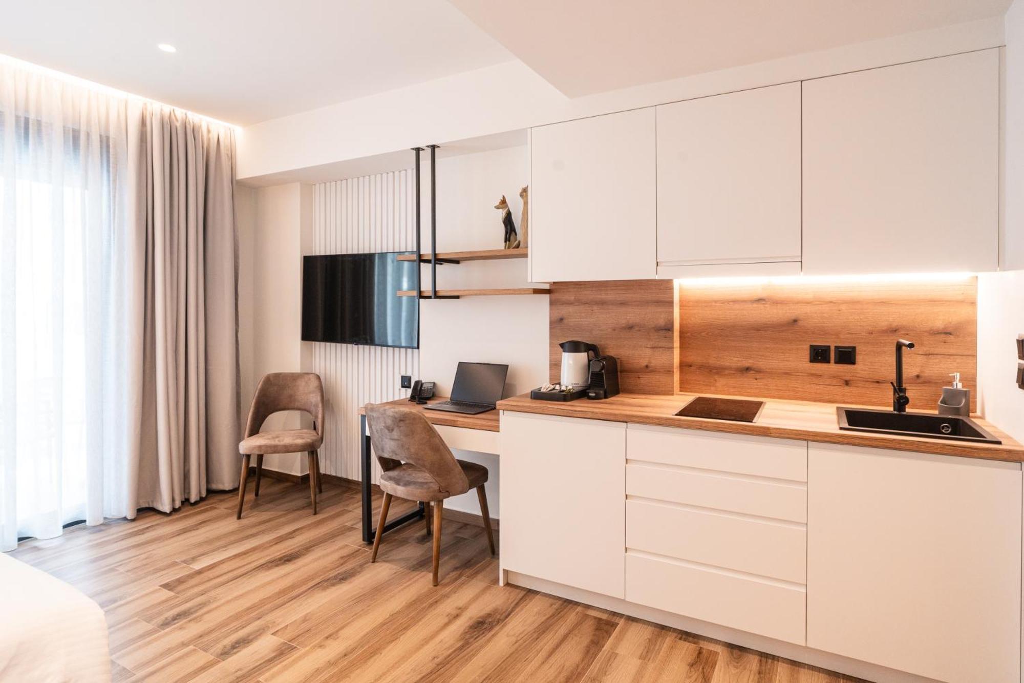 Volos Inn Hotel Bagian luar foto