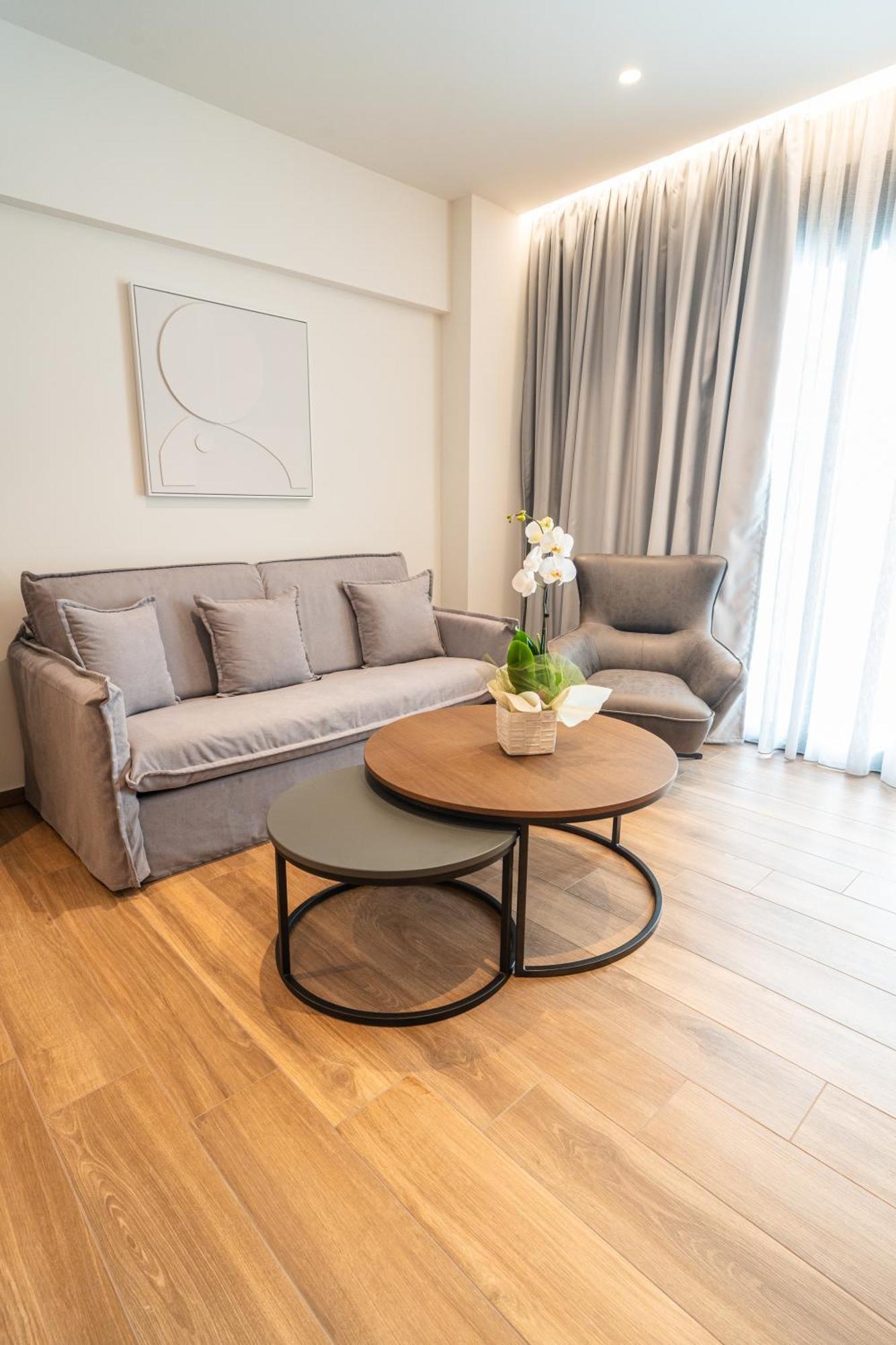 Volos Inn Hotel Bagian luar foto